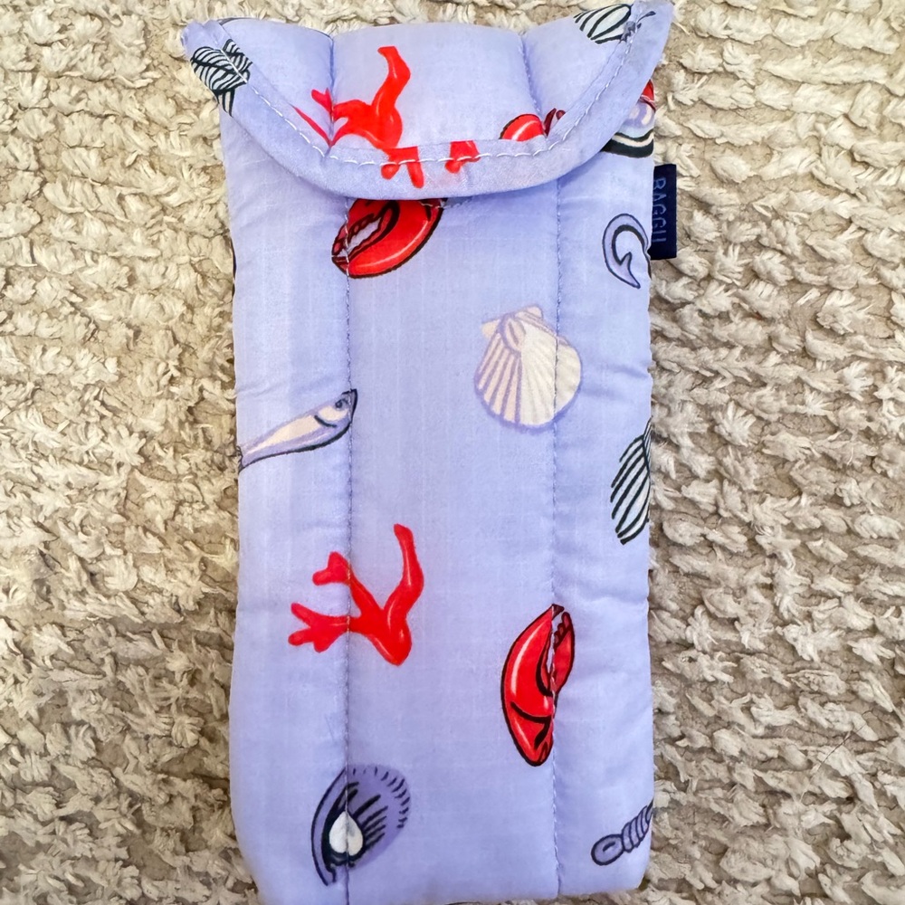BAGGU | Puffy Glasses Sleeve | Sea
Charms